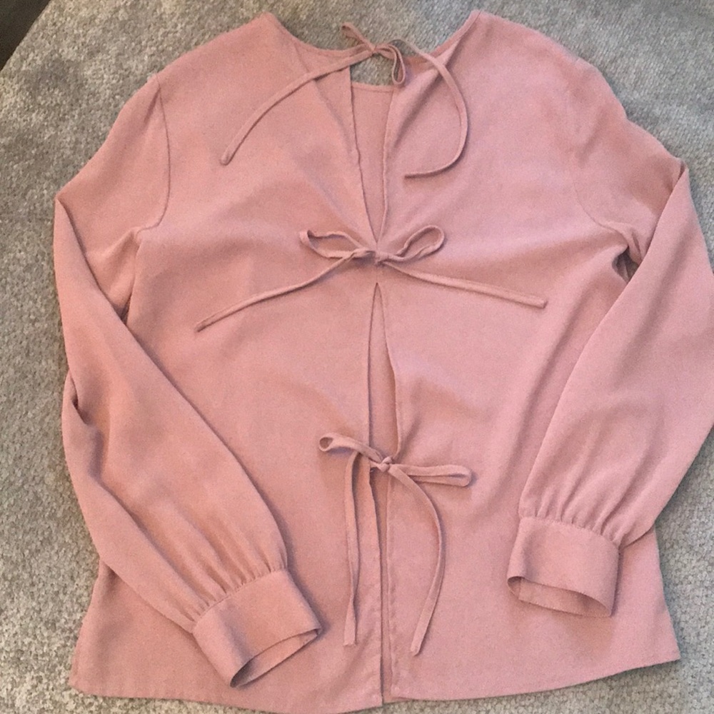 Back tie top